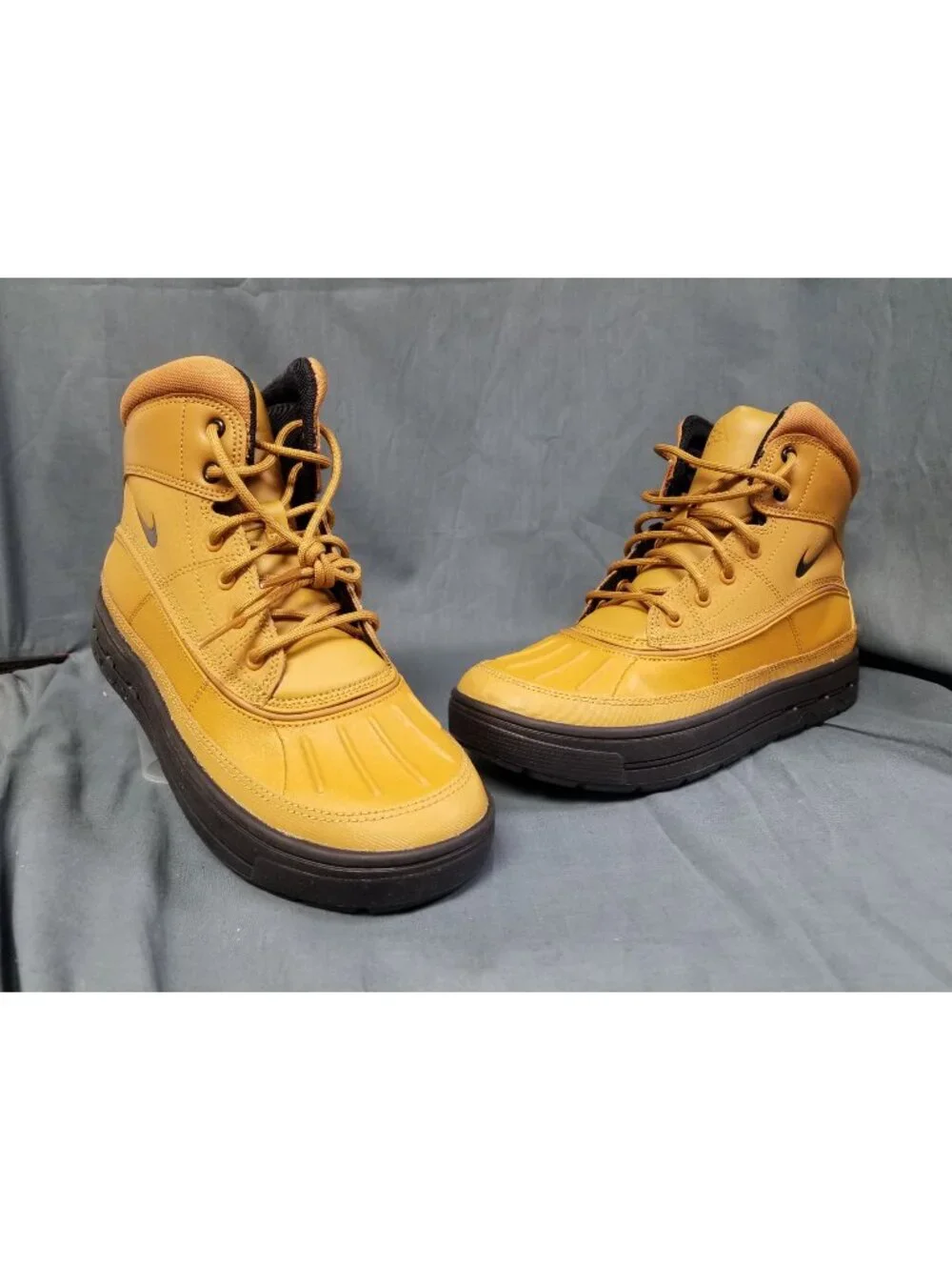 Nike Woodside 2 High (GS) Boots ACG Wheat Black Boys Size 6.5 NEW IN BOX!